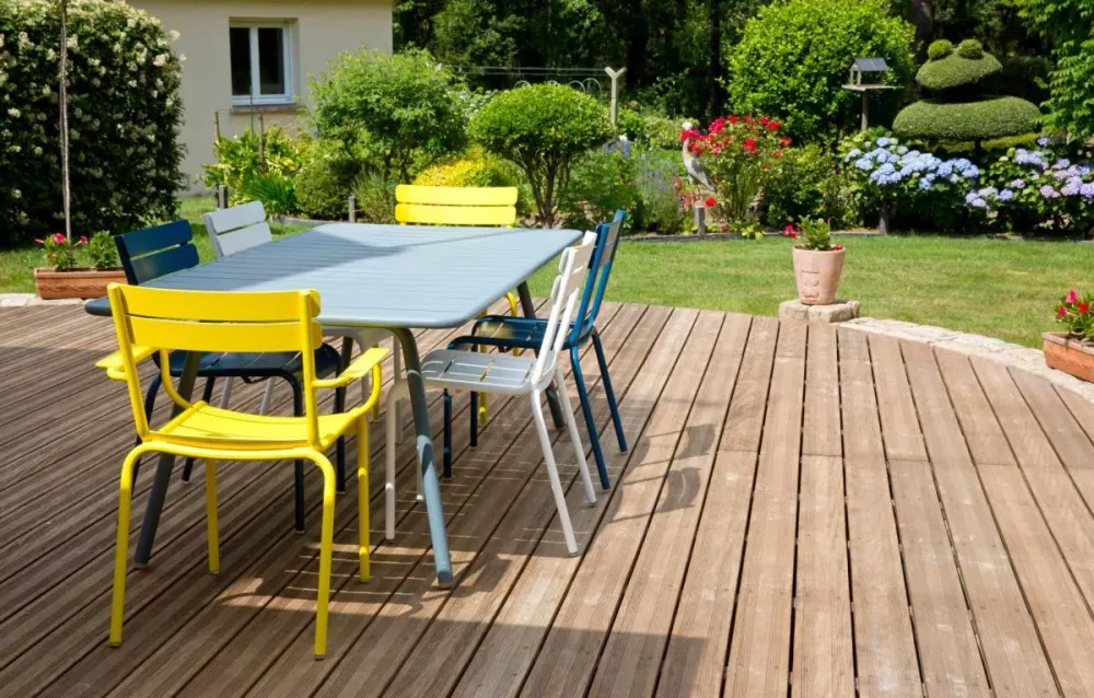 Amenagement-exterieur-a-Caumont-l-Evente